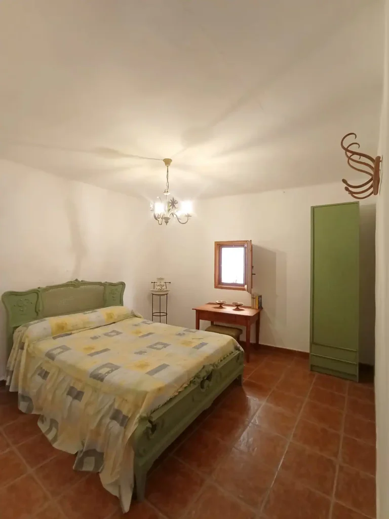 HABITACIÓN PRIMERA CAMA MATRIMONIO ampliada